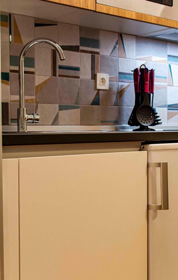 Apartamentos 1 Abril マラガ エクステリア 写真